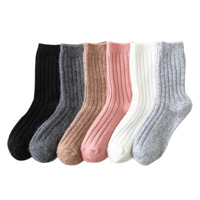 China 2021 Solid Breathable Thick Wool Socks Breathable Custom Merino Women for sale