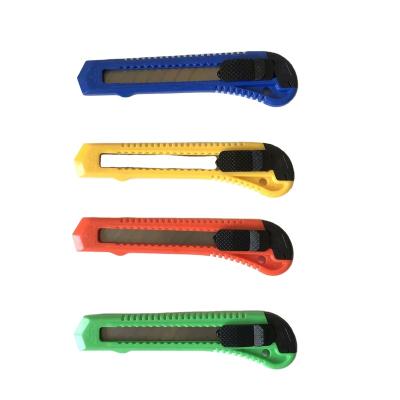 China Quick-Change Factory Wholesale Snap Off Retractable Blade Auto Retract Utility Knife Single Blade Safety Box Cutter for sale