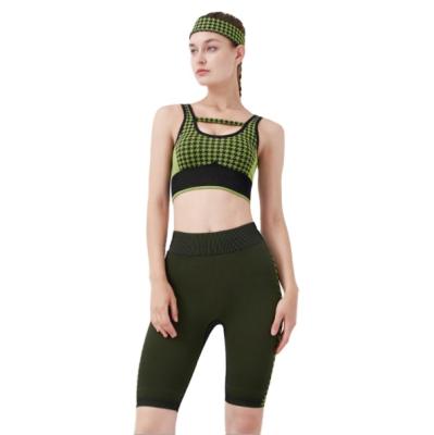 China Fashion Breathable Wholesale Quick Dry Running Fitness Seamless Yoga Two Piece Set Shorts Clothing Yoga Women for sale