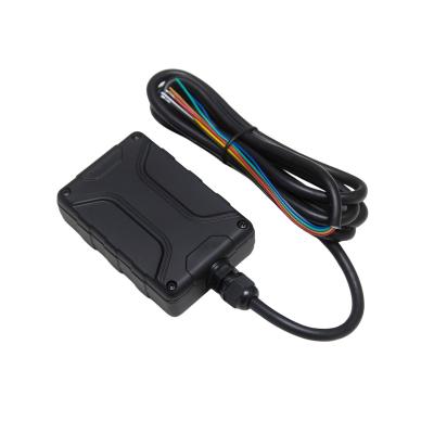 China Wide Power Input 2G 8-92V Automotive GPS Vehicle Tracking Device For Electronic Motor Bike And Motorcycle for sale