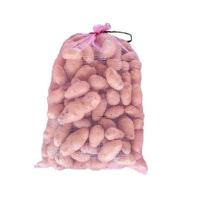 China Potato Recyclable Plastic Mesh Bag With Coil String For Mexico Market 25 Kg 30KG Virgin Material 100% Vegetable 50KG Pink Mesh Bag On Roll for sale