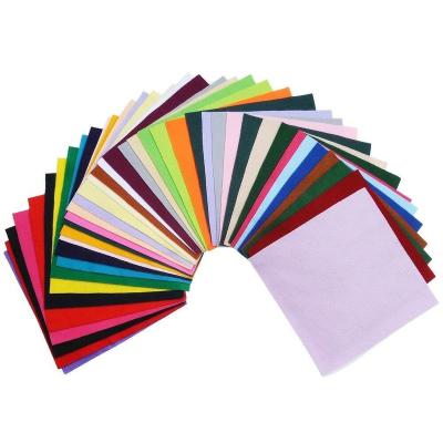 China Sustainable Recycled Colored Feltro Color Fabric Nonwoven Fabric Eco - Friendly Material Rolls for sale