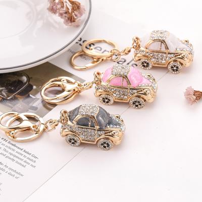 China Hot Selling Wedding Gift Luxury Cute Custom Leather Key Chain Accessories Ring Key Chain For Woman Purse Bag Car Pendant Keyring for sale