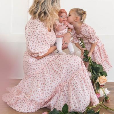 China 2022 Wholesale Mom and Daughter Set Flower Digital Breathable Parents & Child Dress, Mommy and Me Outfits Summer Autumn for sale