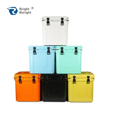 China Wholesale Waterproof 33QT Roto Mold Outdoor Multi Functional Ice Expanding Cooler Box Camping Cooler With Bottle Openers for sale