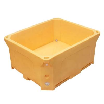 China LLDPE+PU 600L Extra Large Plastic Cooler Box Fish Insulated Pallet Container Tubs For Seafood Transportation for sale