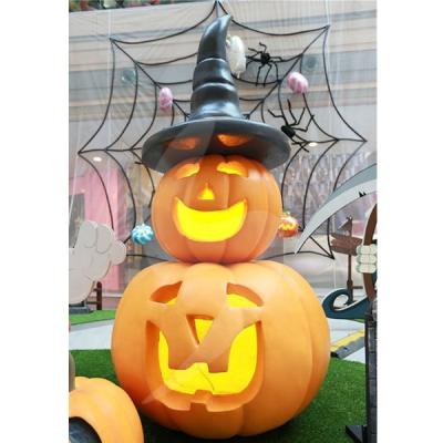 China Lighted And Funny Halloween Fiberglass Pumpkin For Shopping Mall Or Park Decoration for sale