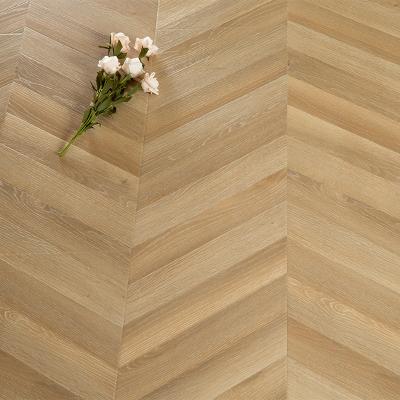 China Anti-slip easy installation high quality wood laminate flooring for sale