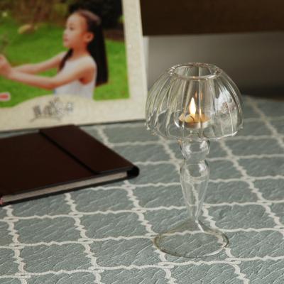 China Modern Art Unique Wholesale Crystal Candle Holders Home Decoration Glass Candleholder for sale