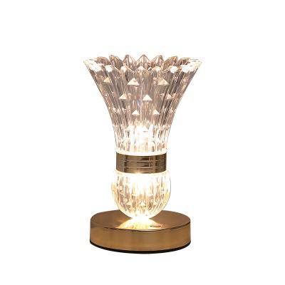 China Modern Direct Manufacturer Decorative Led Vase Table Lamp Elegant Design Vase Table Lamp for sale