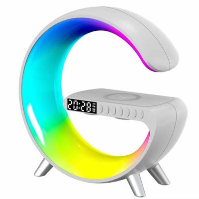 China RGB Led Night Light China custom gift 2023 app control RGB table lamp wake up smart light intelligent sound machine 15W phone wireless charger for sale