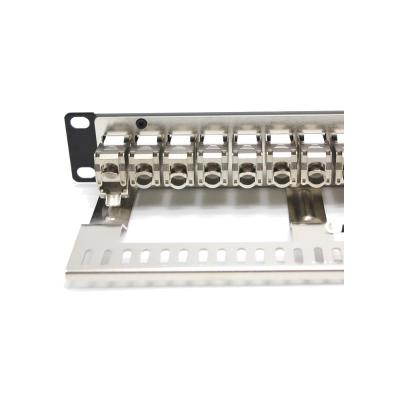 China RoHS Certified Black Metal RJ45 Ethernet Patch Panel for Rack Mountable Installation à venda