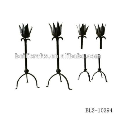 China Europe Good Quality Cast Iron Hot Selling Flower Standing Decorative Candle Holder for sale