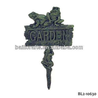 China Garden Decoration Cast Iron Frog Garden Stake for sale