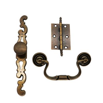 China Classic Modern Vintage Metal Furniture Handle Bedroom Drawer Closet Wardrobe Door Handle Antique Bronze Handle for sale