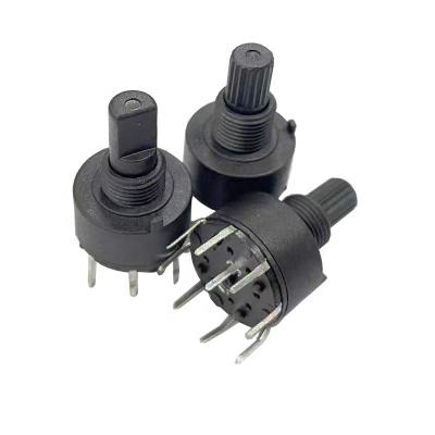 China 0-7 voltage multi-position selector speed mini DC45 rotary switch multi-function circular conversion for sale