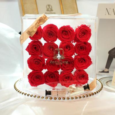 China 2021 Hot Selling Crafts Gift Heart Gifts Factory Valentine's Day Gift Preserved Forever Rose Flower Gift Box for sale