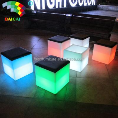 China IP65 Waterproof Solar Cube RGB 16 Color LED Light LED Bar Chair Cube for sale