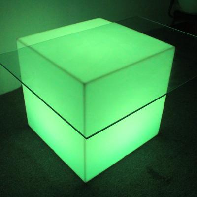 China Rechargeable Modern Plastic Bar Table Glowing Led Cubes For Sale for sale