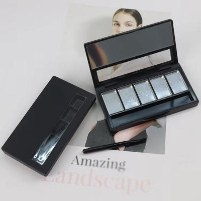 China Y002 Recycled Materials In Stock 5 Color Eyeshadow Container Plastic Cosmetic Empty Eyeshadow Packaging With Mirror for sale