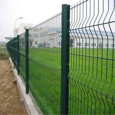 China Easily Assemble And Waterproof Steel Mesh Fence / Triangle Bending Fence / 3D Curved Welded Wire Mesh Panel Fence for sale