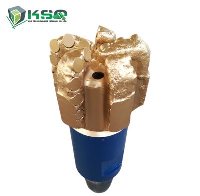 China Oil Field Drilling Equipment 4 Blades With Power Of Counterweight Design PDC Drill Bits For Water Well Drilling for sale