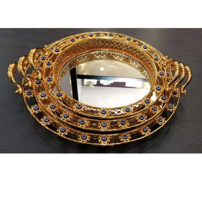 China 2022 Europeanism Best Selling Modern Nordic Modern Glass Luxurious Banquet Tray Luxury Golden Metal Jewelry for sale