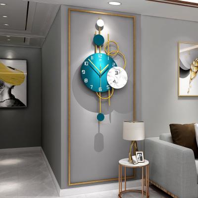 China Class 2021 Luxury Hot Decorative Nordic Simplicity Wall Mirror Clock Wall Clock for sale