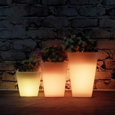 China Rechargeable large plant light waterproof vase battery cable the flower pot for garden and swimming pool for sale