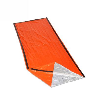 China Hot Outdoor Amazon Space PE Foil Gold Silver Emergency Thermal Mylar Blankets for sale