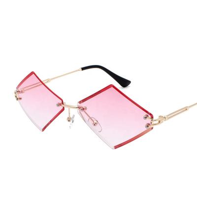 China Punk 2020 Newest Fashion Men Women Trendy Sunglasses for sale