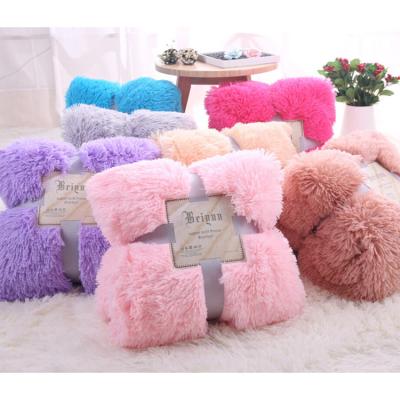 China Long Adults 100% Velvet Airplane Hair PV Anti-pilling Polyester Soft Plush Blankets Faux Fur Luxury Throw Blanket Knitted Plain Dyed Brushed for sale