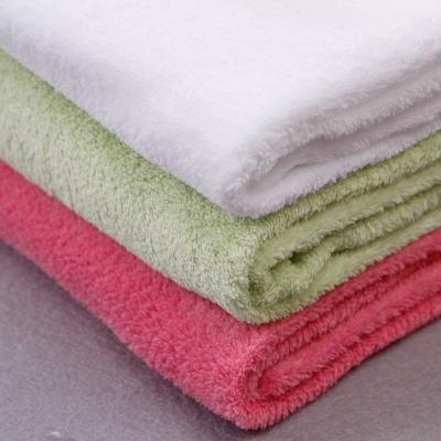 China Hot Selling Anti Pill 100% Polyester Knitted Flannel Dyed Fabric for sale