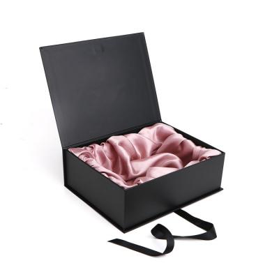 China Luxury Custom Printed Recyclable Fashion Gift Paper Box Cosmetics Gift Packaging Box Gift Packaging Boxes for sale