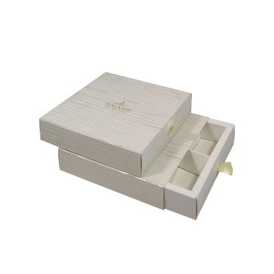 China Luxury Recycled Paper Materials Cardboard Drawer Packaging Box for sale