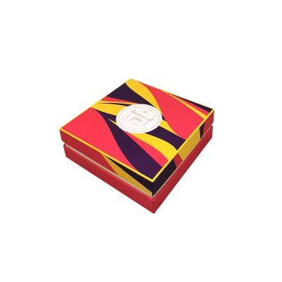 China Recycled Materials Logo Beautiful Design Rigid Cardboard Paper Custom Gift Box for sale