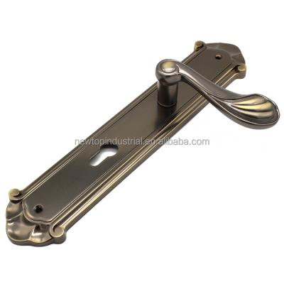 China Antique Type High Security Zinc Door Handles Lock Door Plates for sale