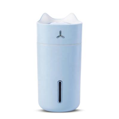 China Cute Mini Car USB Humidifier Car Creative Air Humidifier Small Cat Spray Filling Humidifier for sale