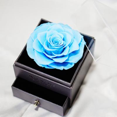 China Natural Touch RIA-0002 China Wholesale Preserved Rose In Acrylic Box Preserved Rose In A Box for sale