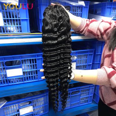 China Straight Wigs Ready To Ship 8A Grade Brazilian Hair Wet And Wavy Water Deep Wave 4*4 Lace Closure Wigs for sale