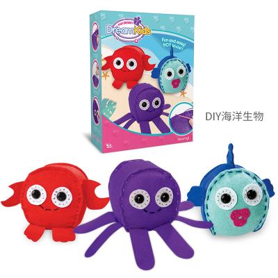 China Children's Educational DIY Girl DIY Arts and Crafts Cartoon Stuffed Cotton Doll Early Sewing Kit Toy for sale