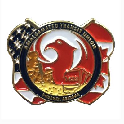 China Lapel Pin Badge Europe Texas Style USA Flag Badge Enamel Pin for sale