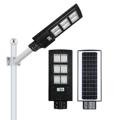 中国 Ip65 Outdoor All In One 30w 60w 90w 120w Led Solar Street Light 販売のため