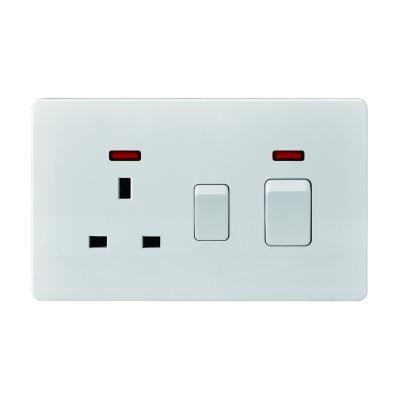 China PC + large quality copper dual 13 amp multiple power outlets with lightweight USB for sale