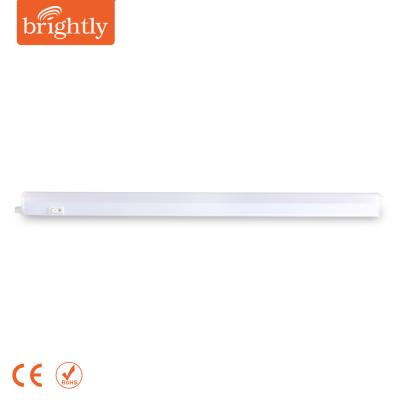 China Residential Linkable T5 LED Lamp With 8W Switch For Furniture for sale