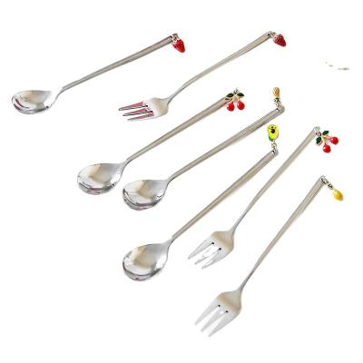 China Sustainable High Quality Serving Portable Cutlery Set Spoon Fork Luxury Cutlery Set for sale