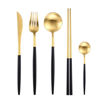 China Stocked Creative Design Wedding Party Cutlery Set Portugue Cutlery 24pcs Stainless Black Gold Gift Set for sale