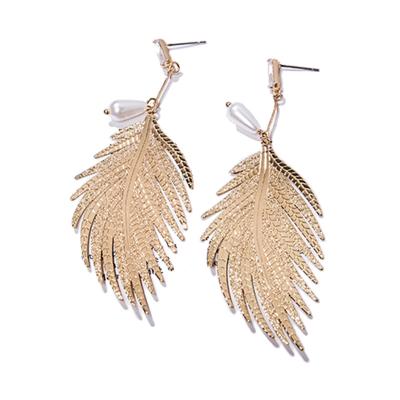 China 2020 New Vintage Costume Design Fashion Jewelry Wholesale Women's Gold Plated Leaf Shape Pearl Drop Earrings for sale