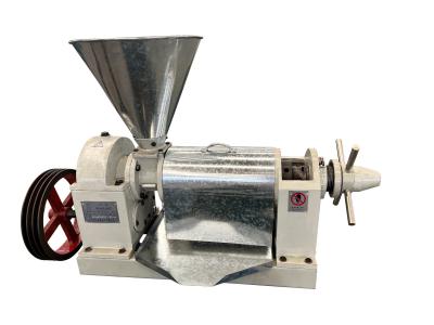 China 5.5hp máquina de presión de aceite de tornillo extracción de aceite 40-60kg/H Prensa de aceite de semillas de mostaza en venta