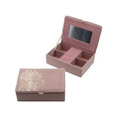 China High Quality Mini Vintage Small Jewelry Box Wooden Necklace Jewelry Box Stud Ornament Jewelry Box for sale